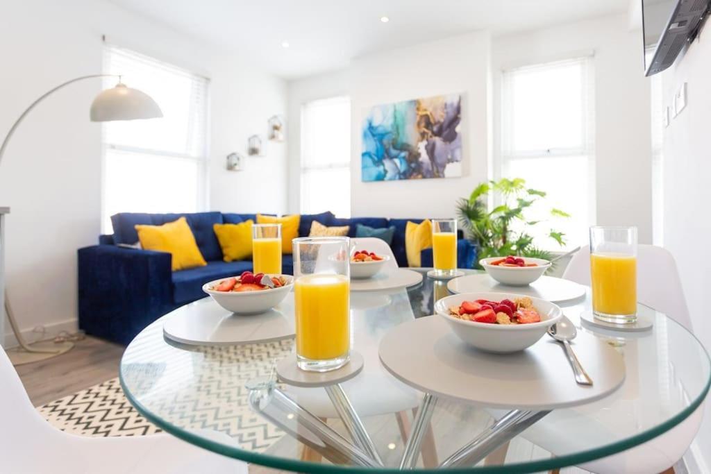 2 Bed Apartment Near The Beach Сътън он Сий Екстериор снимка